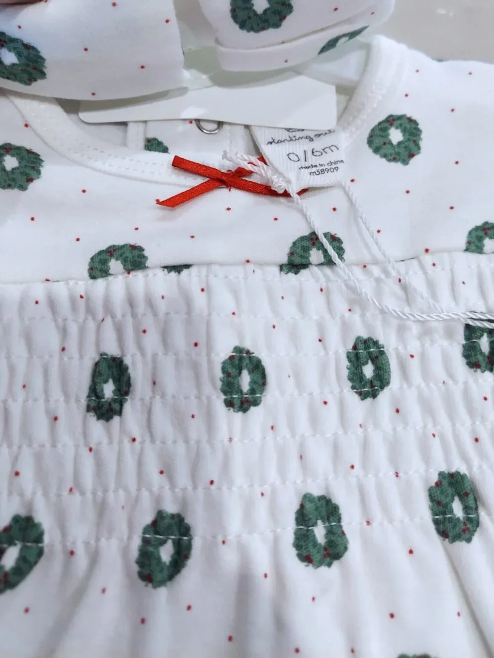 Adorable! Baby Girl Christmas Holly 2pc Outfit 0-6 mos by Starting Out NWT